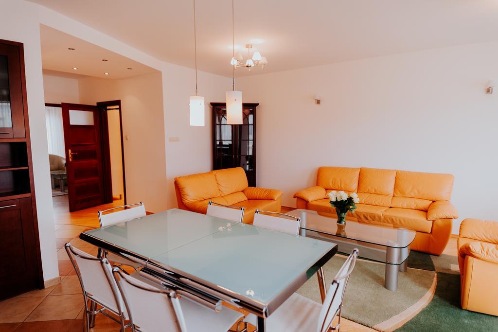 Elite Apartments By The Seaside Jelitkowski Dwor Sopot Bagian luar foto